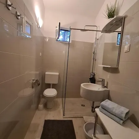 Srzic No1 Apartment Makarska