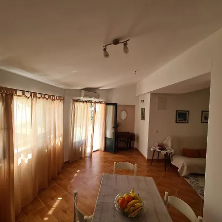 Srzic No1 Apartment Makarska
